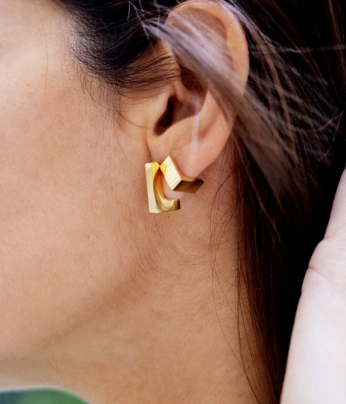 Boucles d'oreilles Noon (Acier doré)