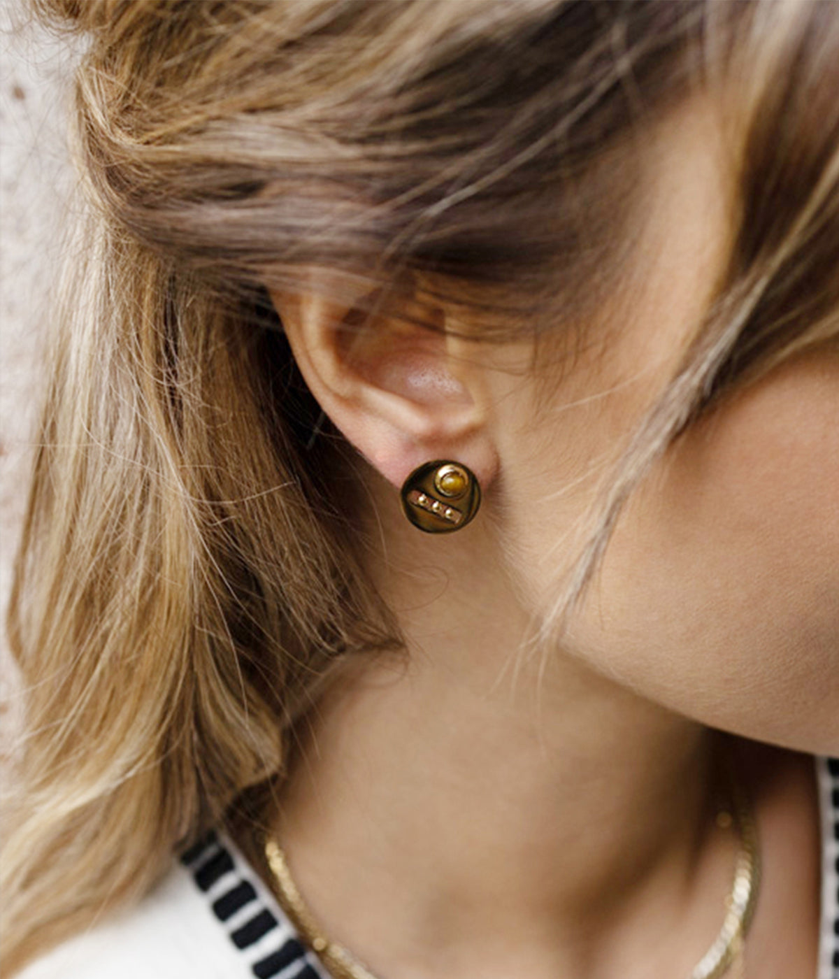 Boucles d'oreilles Thèbes (Acier doré)